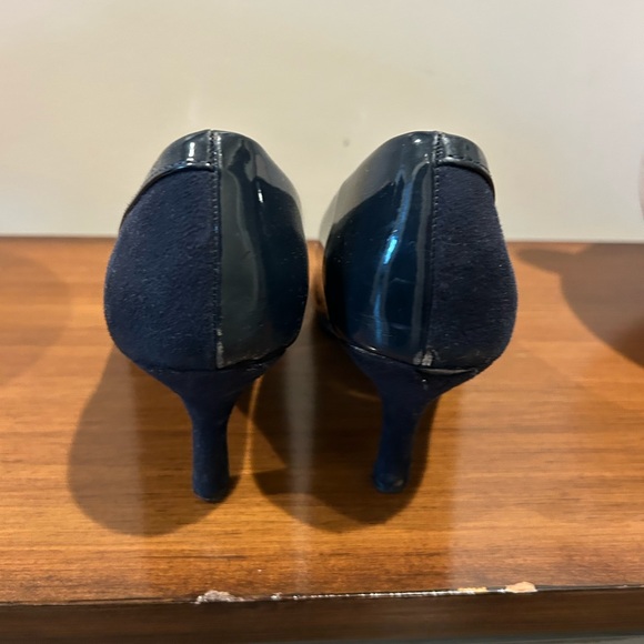 Comfort Plus by Predictions Women's Black Heels - Picture 6 of 7